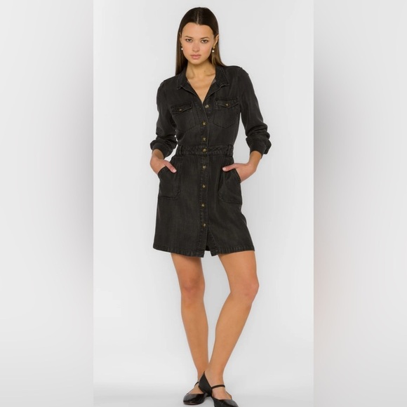 Velvet Heart Dresses & Skirts - Velvet Heart Charcoal Denim Button-up Dress.   Size-Small. Western Chic